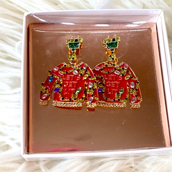***SOLD***BNIB UGLY SWEATER CHRISTMAS EARRINGS - Picture 2 of 4